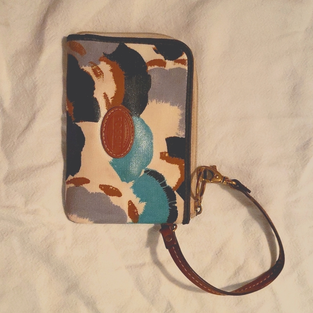 Fossil Wristlet